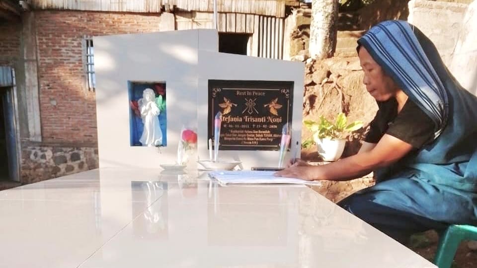 Di Pusara Anak, Ibu Korban Pembunuhan Tulis Surat untuk Presiden Prabowo–‘Masih Adakah Hukum dan Keadilan Buat Saya’
